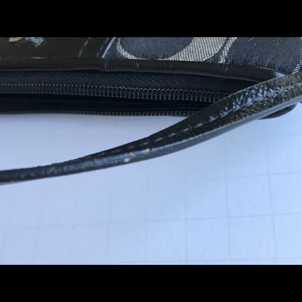 *Coach Black/Gray Fabric Large Wristlet - Picture 8 of 8